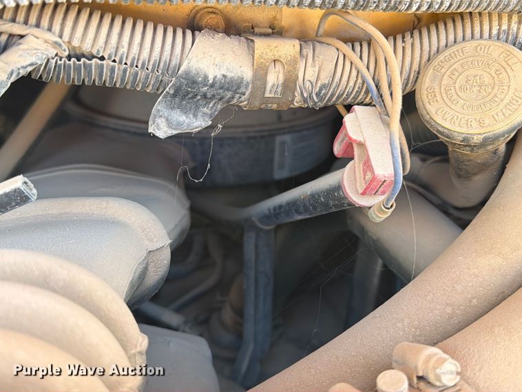 image for item EF6436 1995 Chevrolet G-series school bus