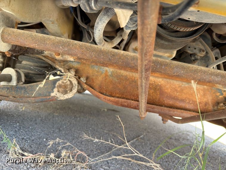 image for item EF6436 1995 Chevrolet G-series school bus