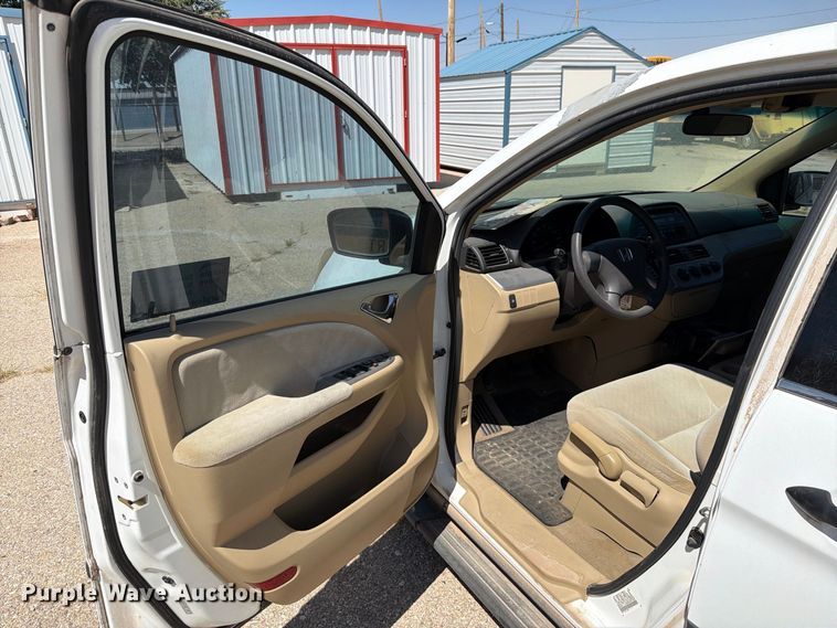 image for item EF6437 2008 Honda Odyssey van
