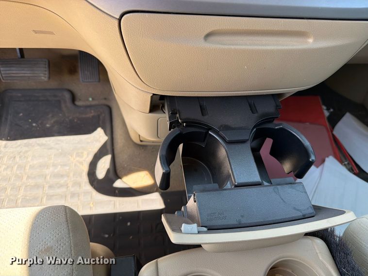 image for item EF6437 2008 Honda Odyssey van