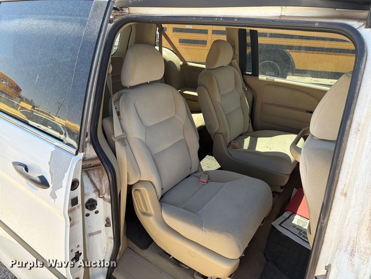 image for item EF6437 2008 Honda Odyssey van