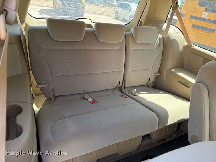 image for item EF6437 2008 Honda Odyssey van