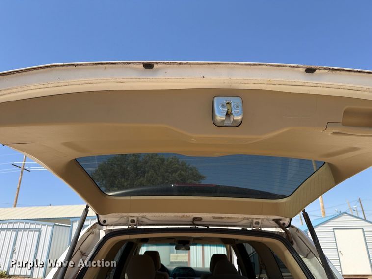 image for item EF6437 2008 Honda Odyssey van