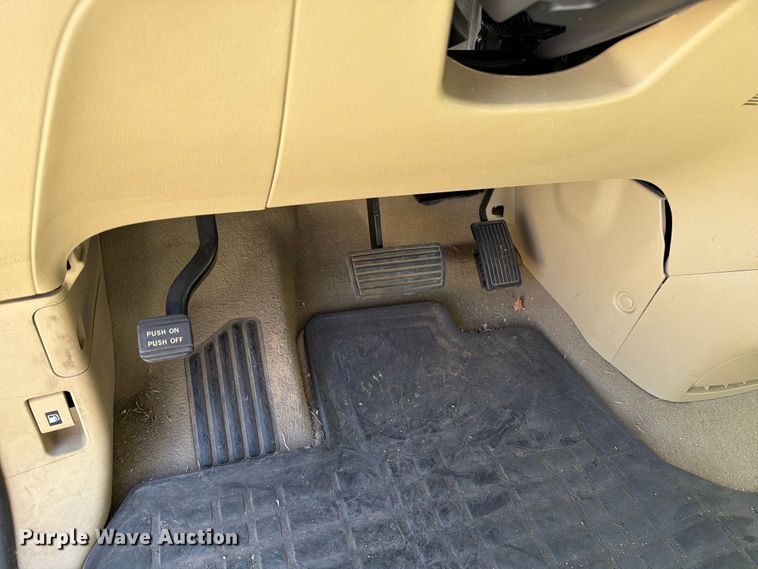 image for item EF6438 2008 Honda Odyssey van