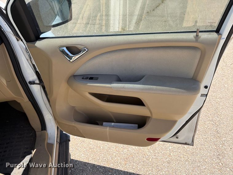 image for item EF6438 2008 Honda Odyssey van