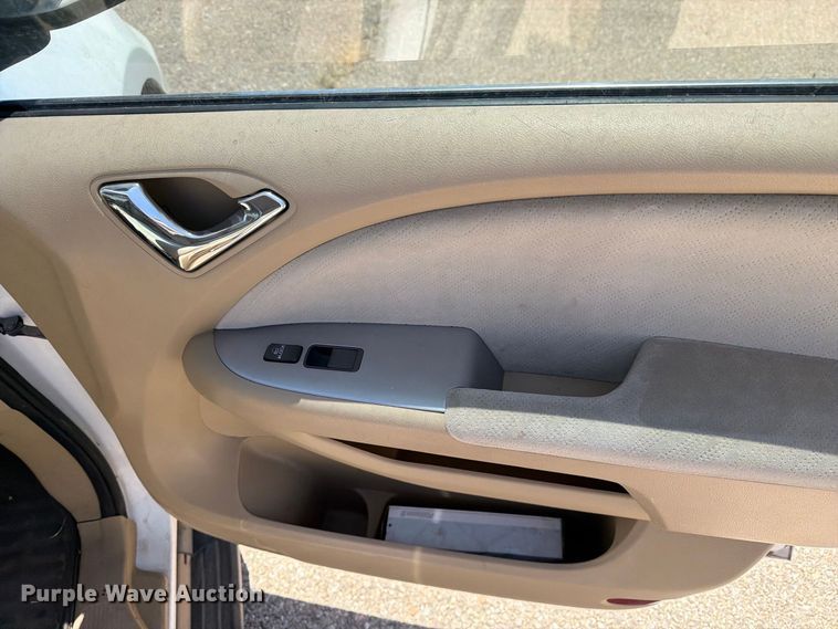 image for item EF6438 2008 Honda Odyssey van