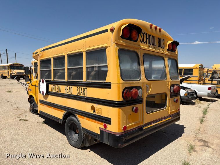 image for item EF6439 1995 Chevrolet G-series school bus