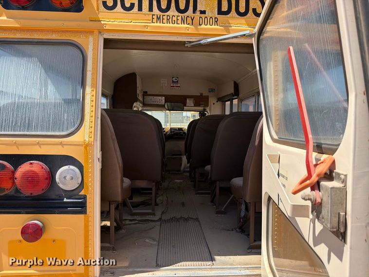 image for item EF6439 1995 Chevrolet G-series school bus