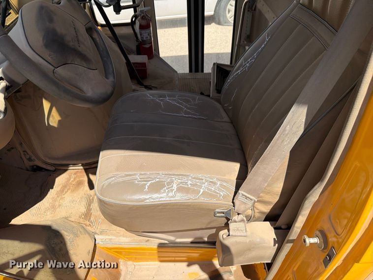image for item EF6439 1995 Chevrolet G-series school bus