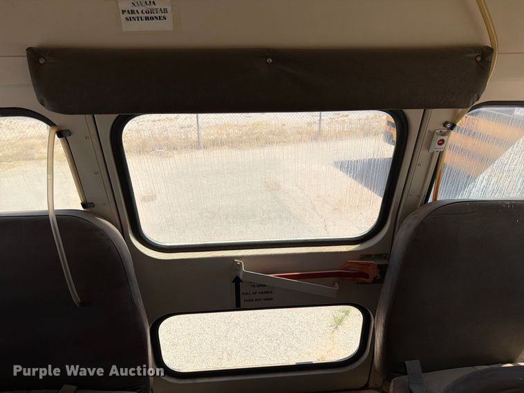 image for item EF6439 1995 Chevrolet G-series school bus