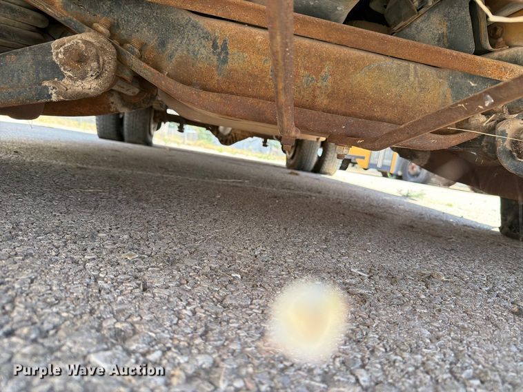 image for item EF6439 1995 Chevrolet G-series school bus