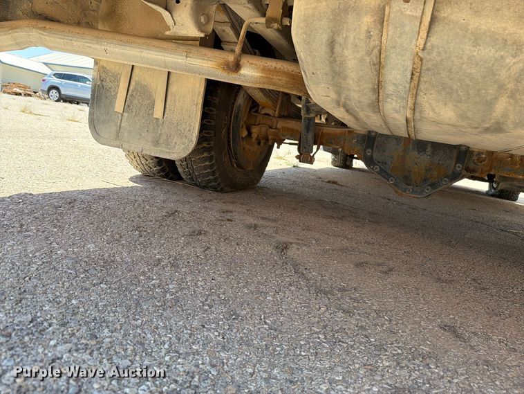 image for item EF6439 1995 Chevrolet G-series school bus