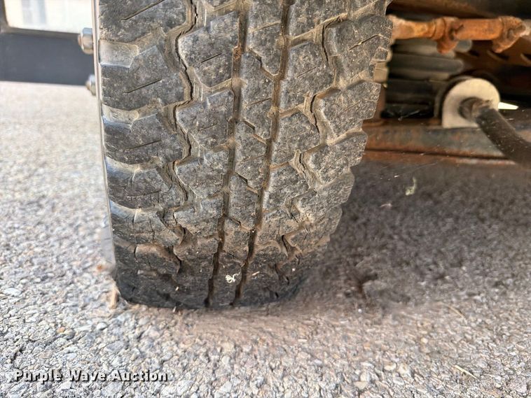 image for item EF6439 1995 Chevrolet G-series school bus
