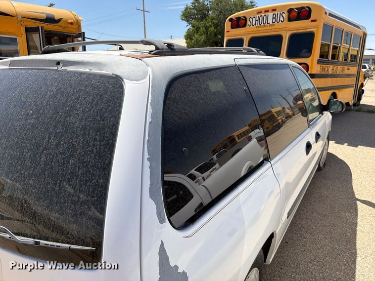 image for item EF6440 2000 Ford Windstar van
