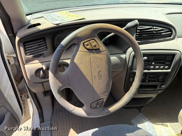 image for item EF6440 2000 Ford Windstar van