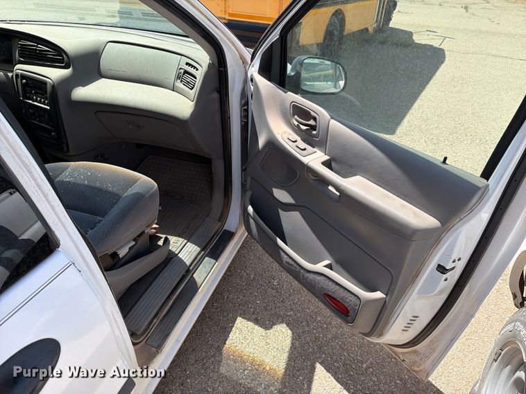 image for item EF6440 2000 Ford Windstar van