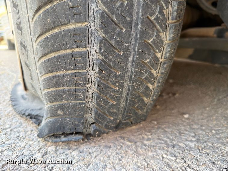 image for item EF6440 2000 Ford Windstar van