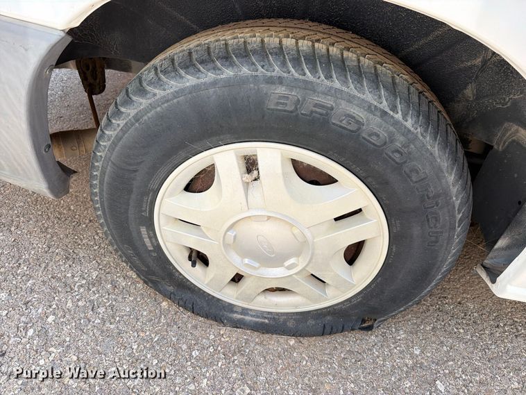 image for item EF6440 2000 Ford Windstar van