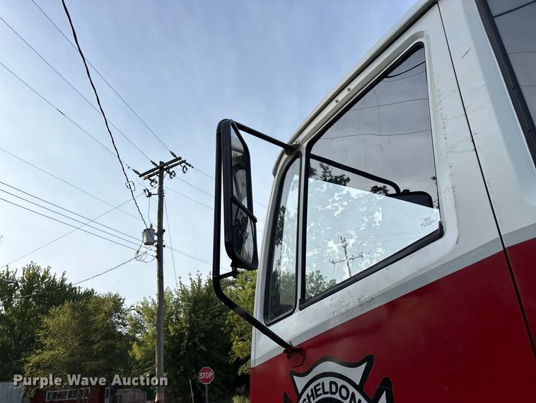 image for item EO4490 1996 Stewart & Stevenson brush fire truck