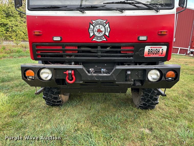 image for item EO4490 1996 Stewart & Stevenson brush fire truck