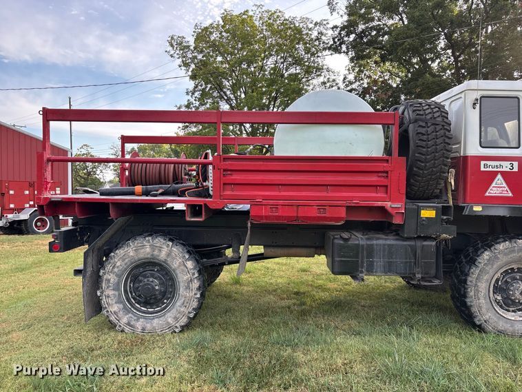 image for item EO4490 1996 Stewart & Stevenson brush fire truck