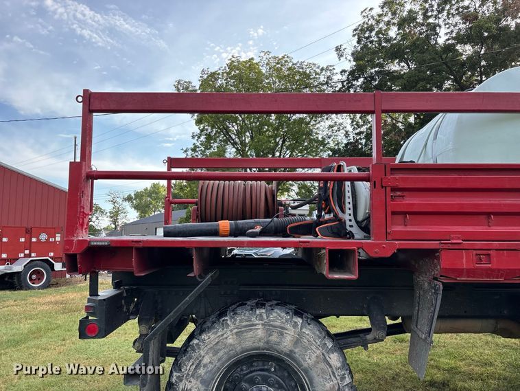 image for item EO4490 1996 Stewart & Stevenson brush fire truck