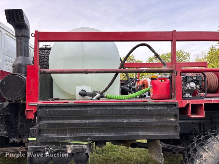 image for item EO4490 1996 Stewart & Stevenson brush fire truck
