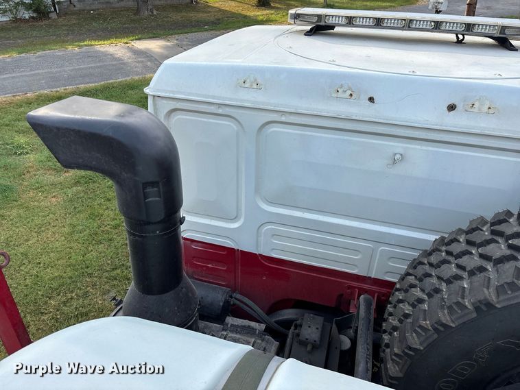 image for item EO4490 1996 Stewart & Stevenson brush fire truck