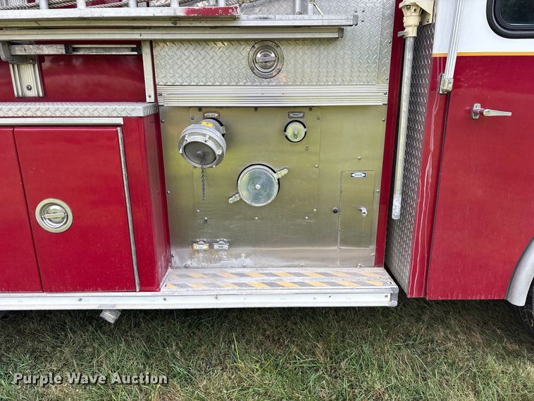 image for item EO4491 1996 E-One Emergency pumper fire truck