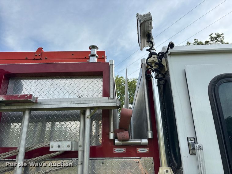 image for item EO4491 1996 E-One Emergency pumper fire truck