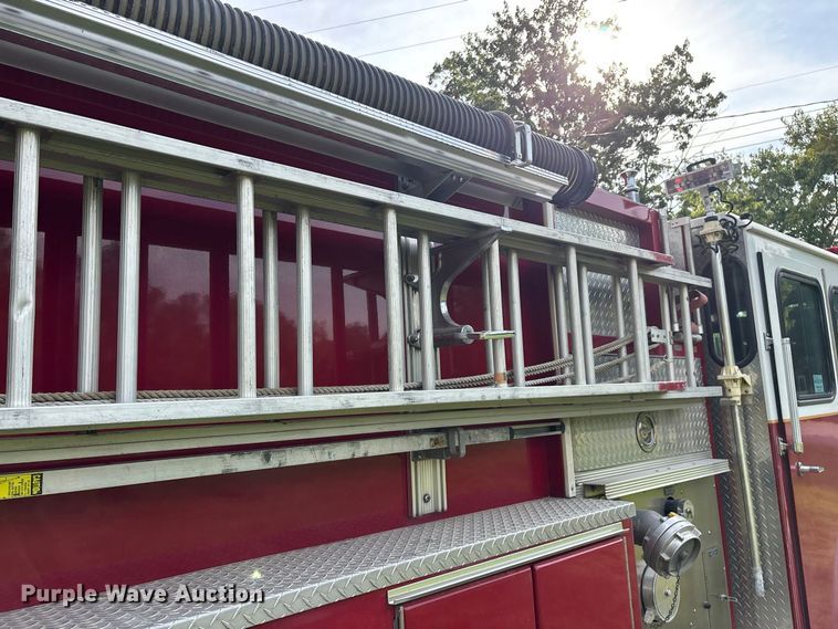 image for item EO4491 1996 E-One Emergency pumper fire truck