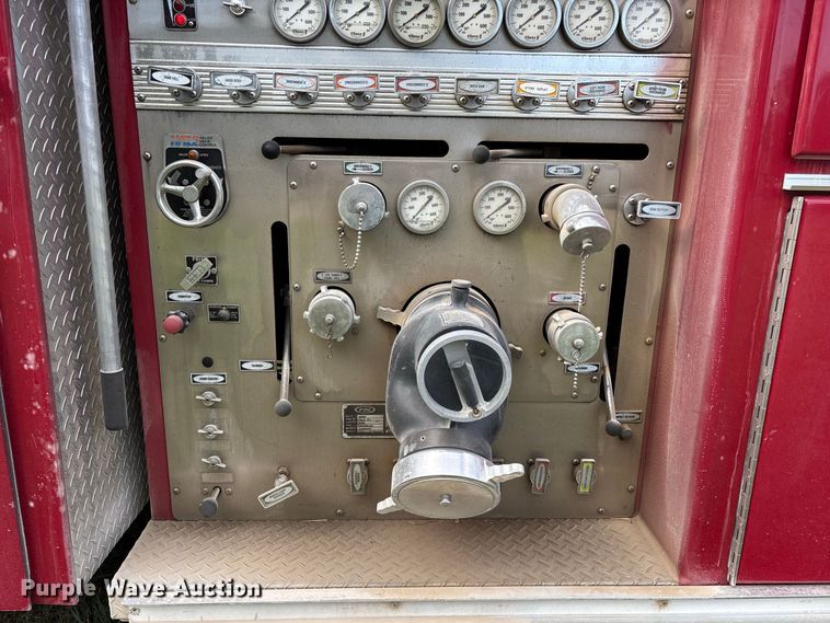 image for item EO4491 1996 E-One Emergency pumper fire truck