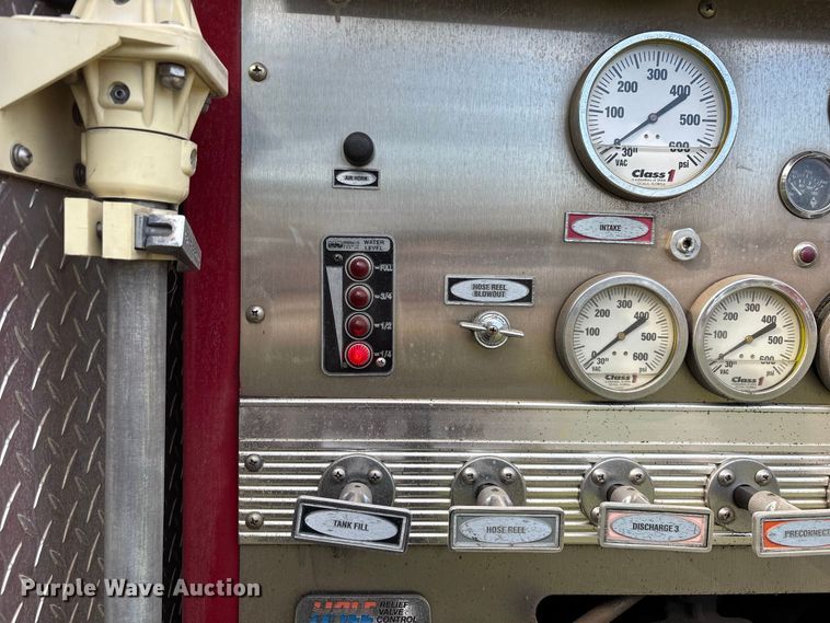 image for item EO4491 1996 E-One Emergency pumper fire truck