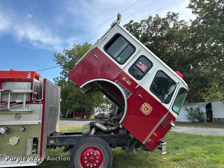 image for item EO4491 1996 E-One Emergency pumper fire truck