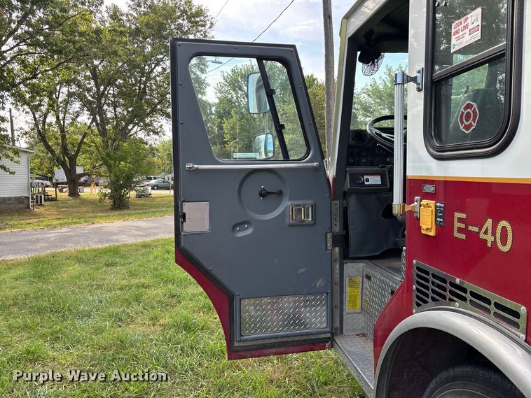 image for item EO4491 1996 E-One Emergency pumper fire truck