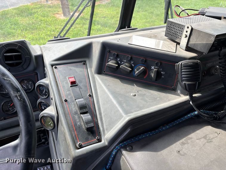 image for item EO4491 1996 E-One Emergency pumper fire truck