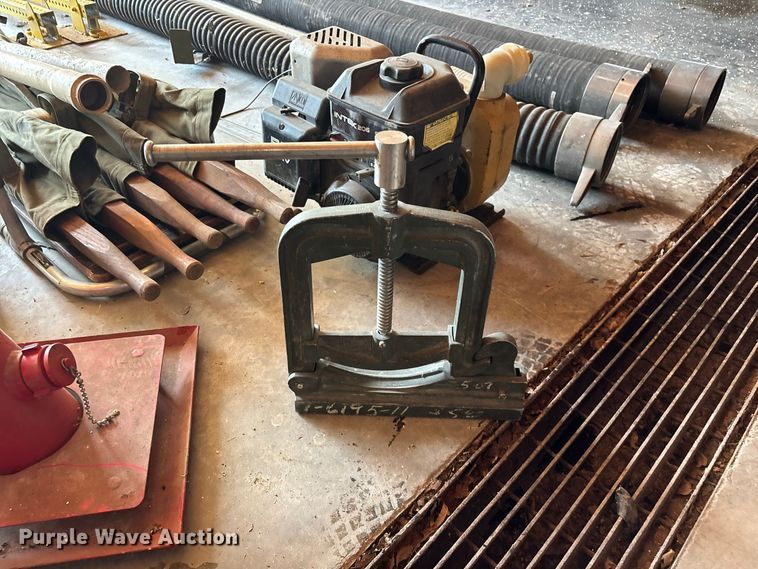 image for item EO4492 Fire equipment