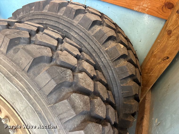 image for item EO4493 (4) Michelin 395/85R20 tires and wheels