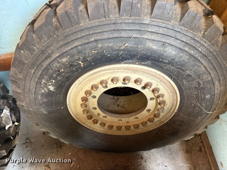 image for item EO4493 (4) Michelin 395/85R20 tires and wheels