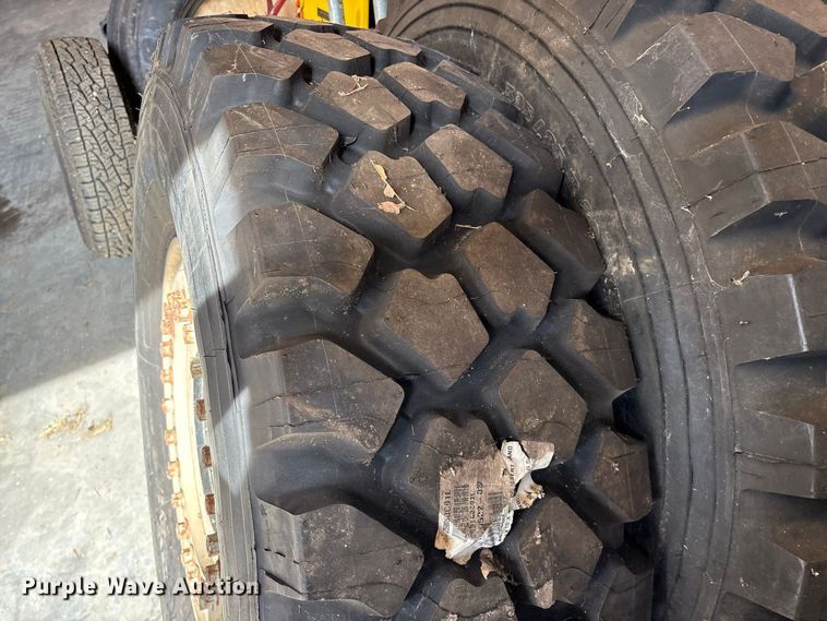 image for item EO4493 (4) Michelin 395/85R20 tires and wheels