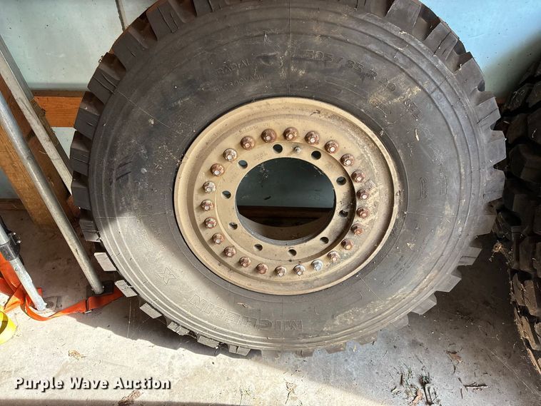 image for item EO4493 (4) Michelin 395/85R20 tires and wheels