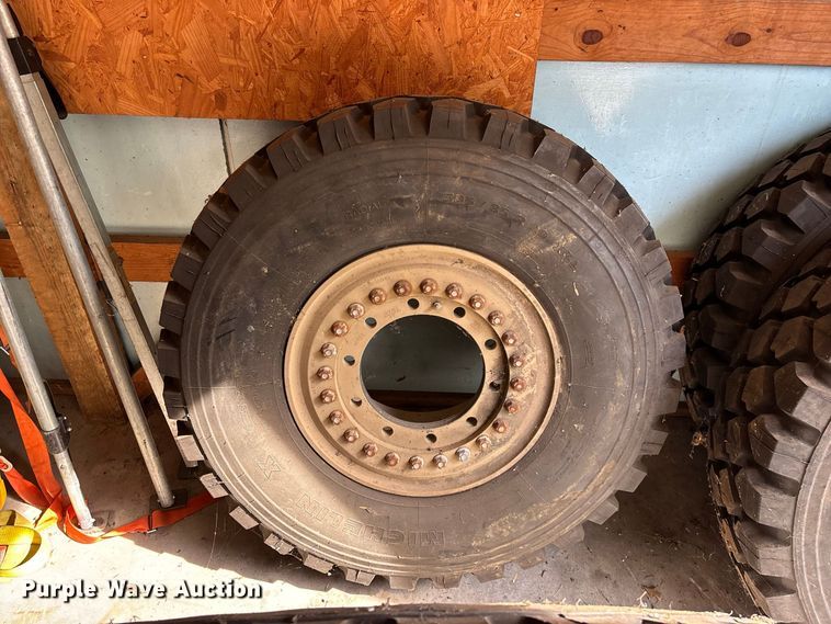 image for item EO4493 (4) Michelin 395/85R20 tires and wheels