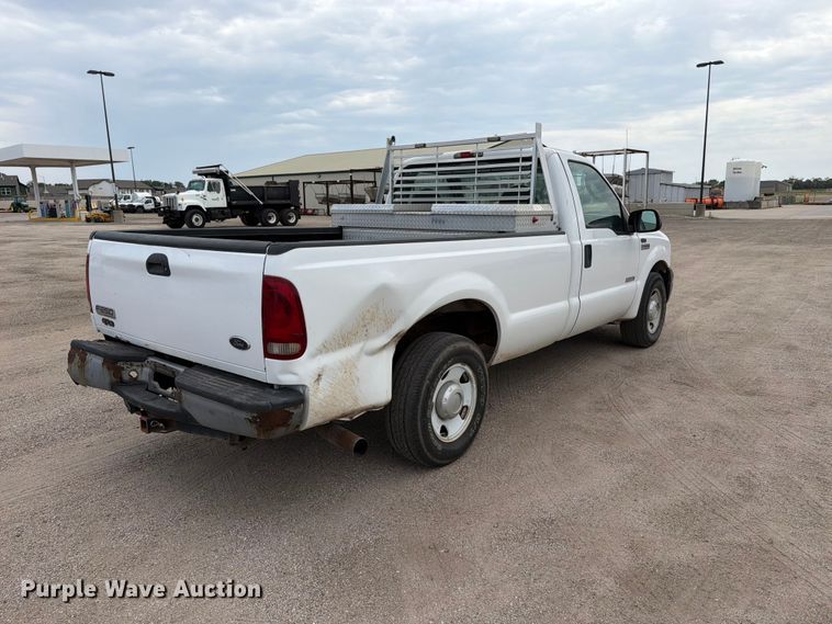 image for item EP7520 2006 Ford F250 Super Duty XL pickup truck