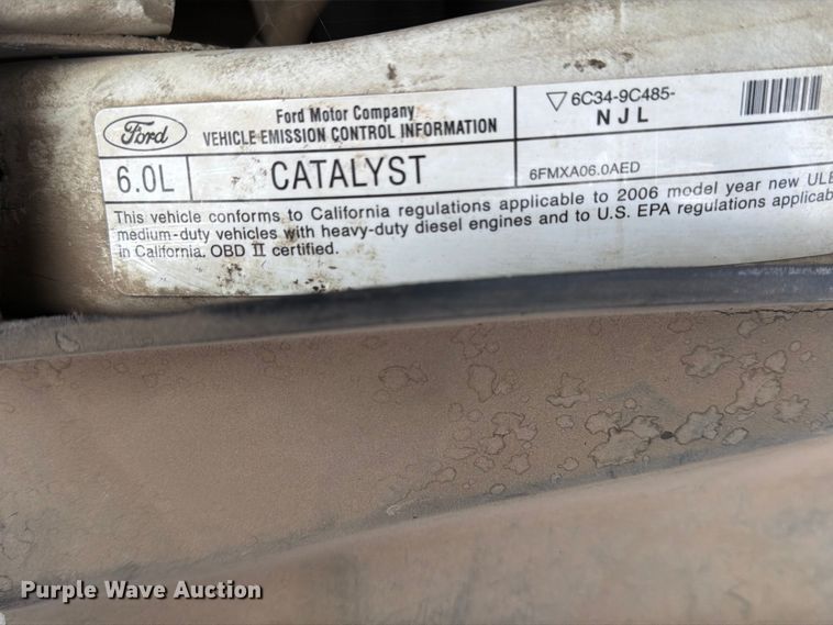 image for item EP7520 2006 Ford F250 Super Duty XL pickup truck