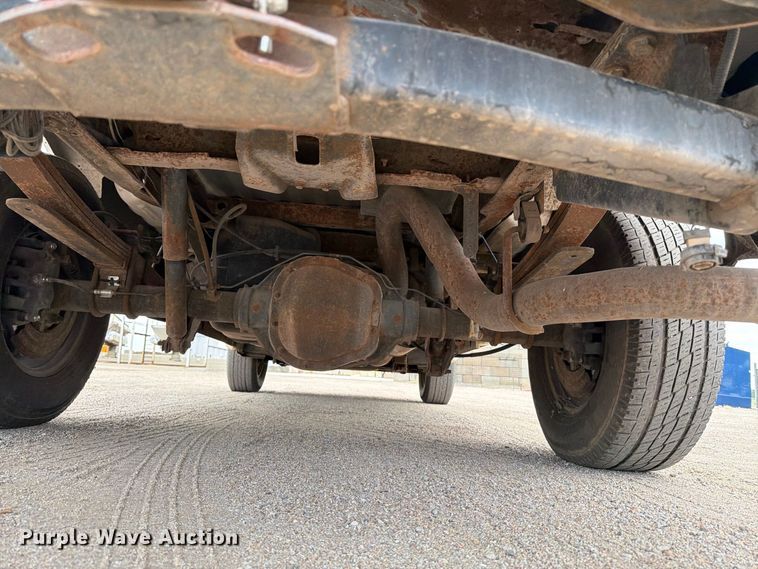 image for item EP7520 2006 Ford F250 Super Duty XL pickup truck