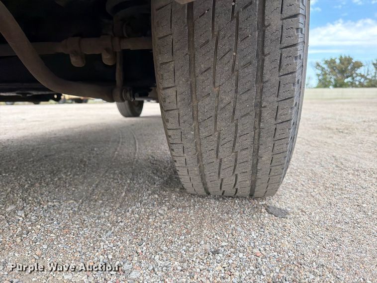 image for item EP7520 2006 Ford F250 Super Duty XL pickup truck