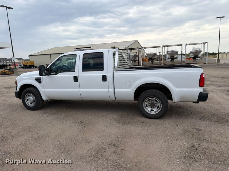 image for item EP7521 2010 Ford F250 Super Duty XL Crew Cab pickup truck