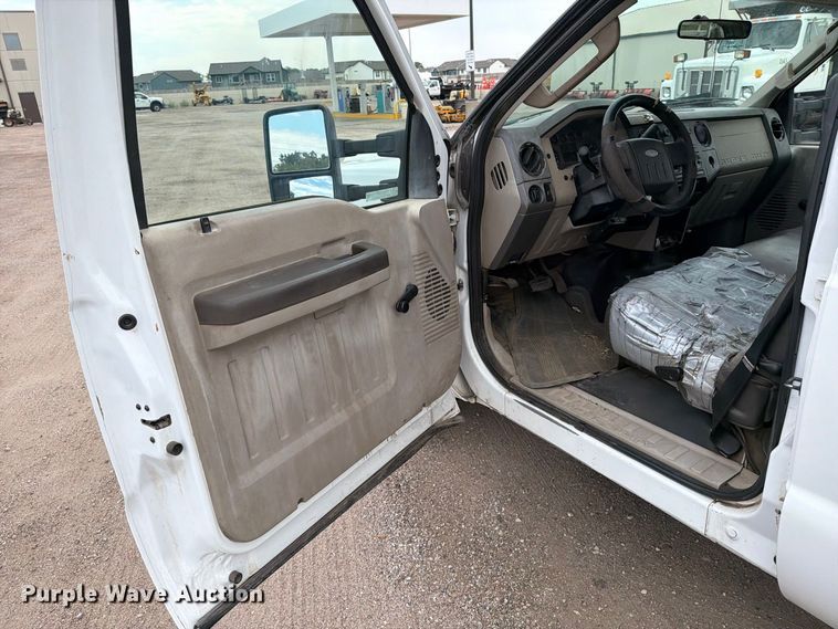 image for item EP7521 2010 Ford F250 Super Duty XL Crew Cab pickup truck