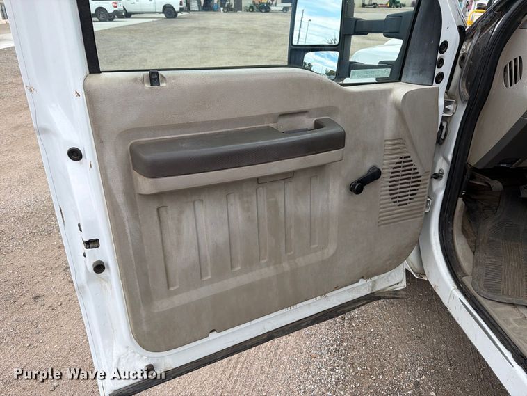 image for item EP7521 2010 Ford F250 Super Duty XL Crew Cab pickup truck