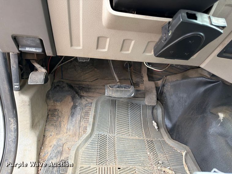 image for item EP7521 2010 Ford F250 Super Duty XL Crew Cab pickup truck
